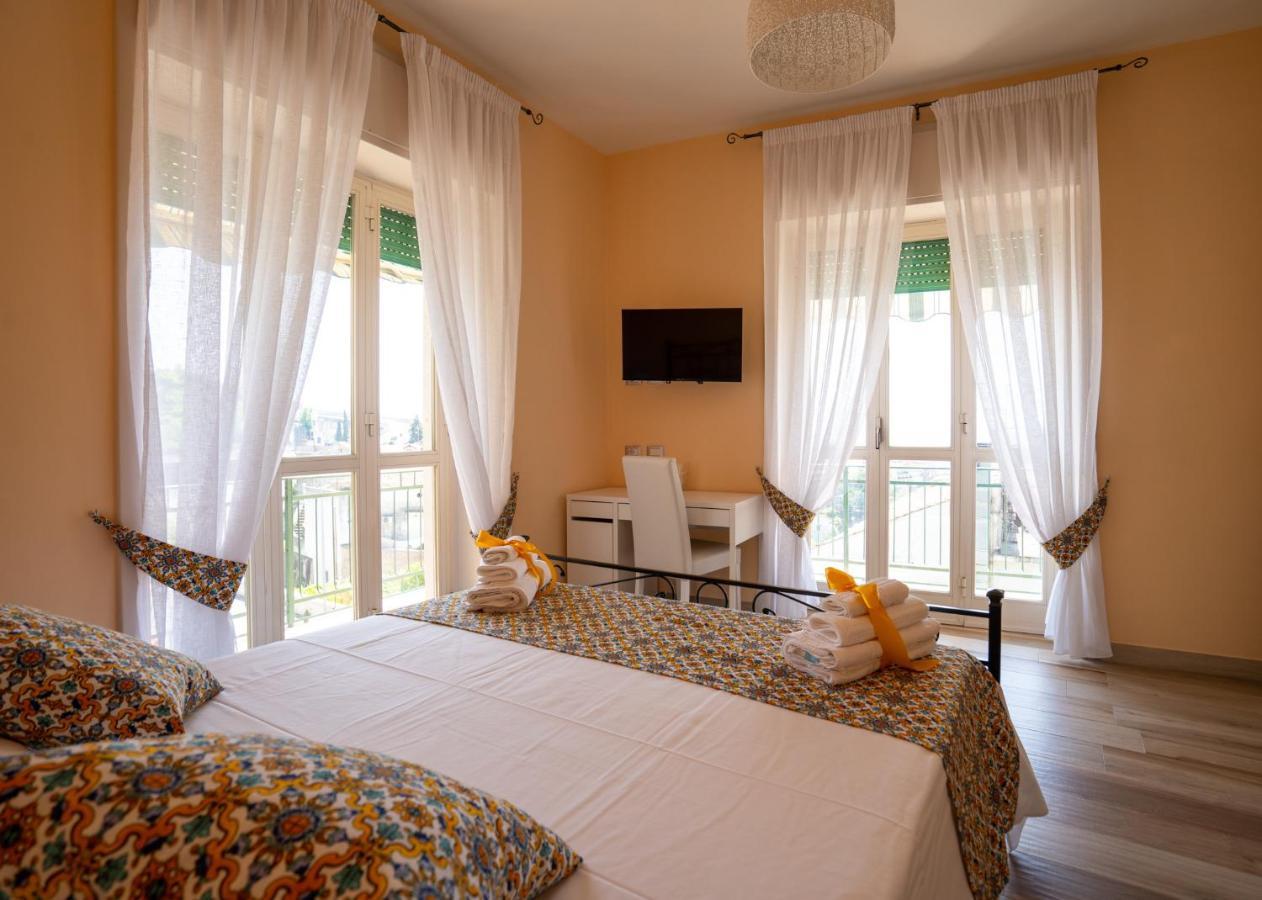 ---5 Minutes From The Sea ---Panorama And A-C Bed & Breakfast Vietri Bagian luar foto