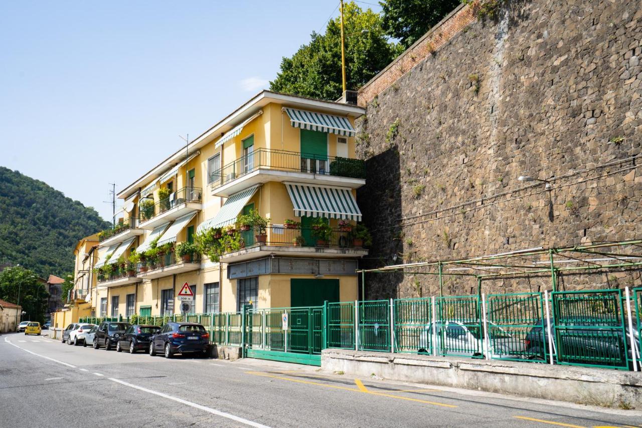 ---5 Minutes From The Sea ---Panorama And A-C Bed & Breakfast Vietri Bagian luar foto